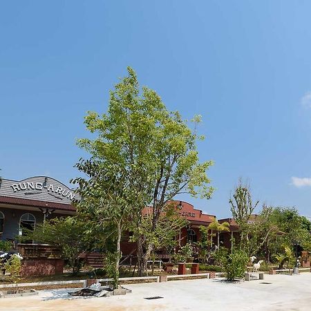 Cowboy Farm Resort Pattaya Ban Huai Yai Экстерьер фото