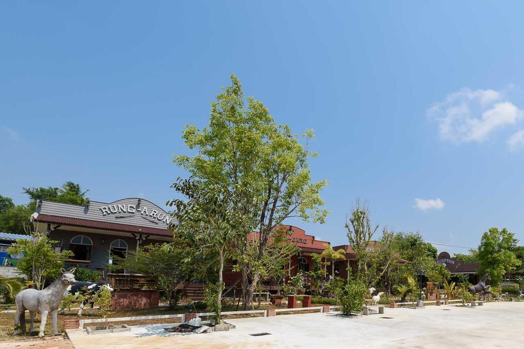 Cowboy Farm Resort Pattaya Ban Huai Yai Экстерьер фото