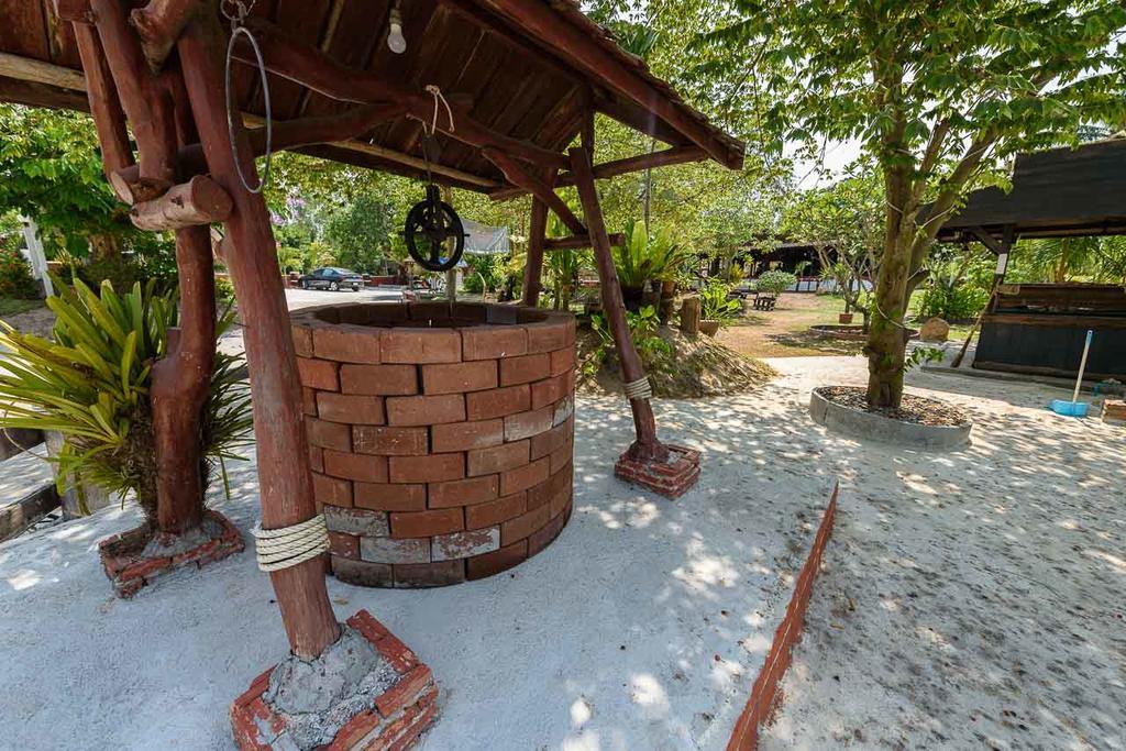 Cowboy Farm Resort Pattaya Ban Huai Yai Экстерьер фото